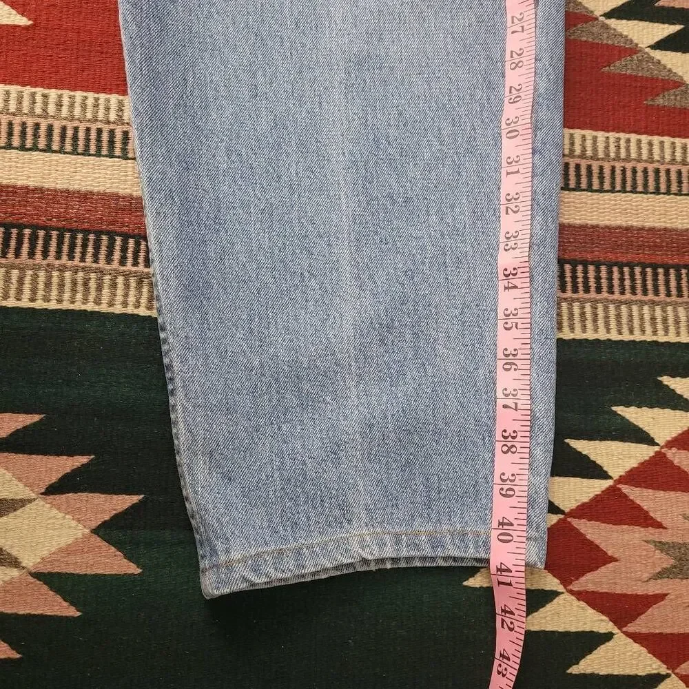 Vintage 90s Levi's 560 Loose Fit Tapered‎ Leg Denim Jeans Sz 38x28.5 Light Wash